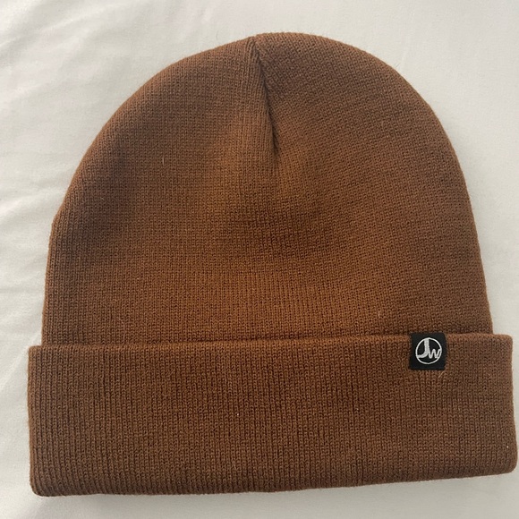 Brown beanie - Picture 1 of 3
